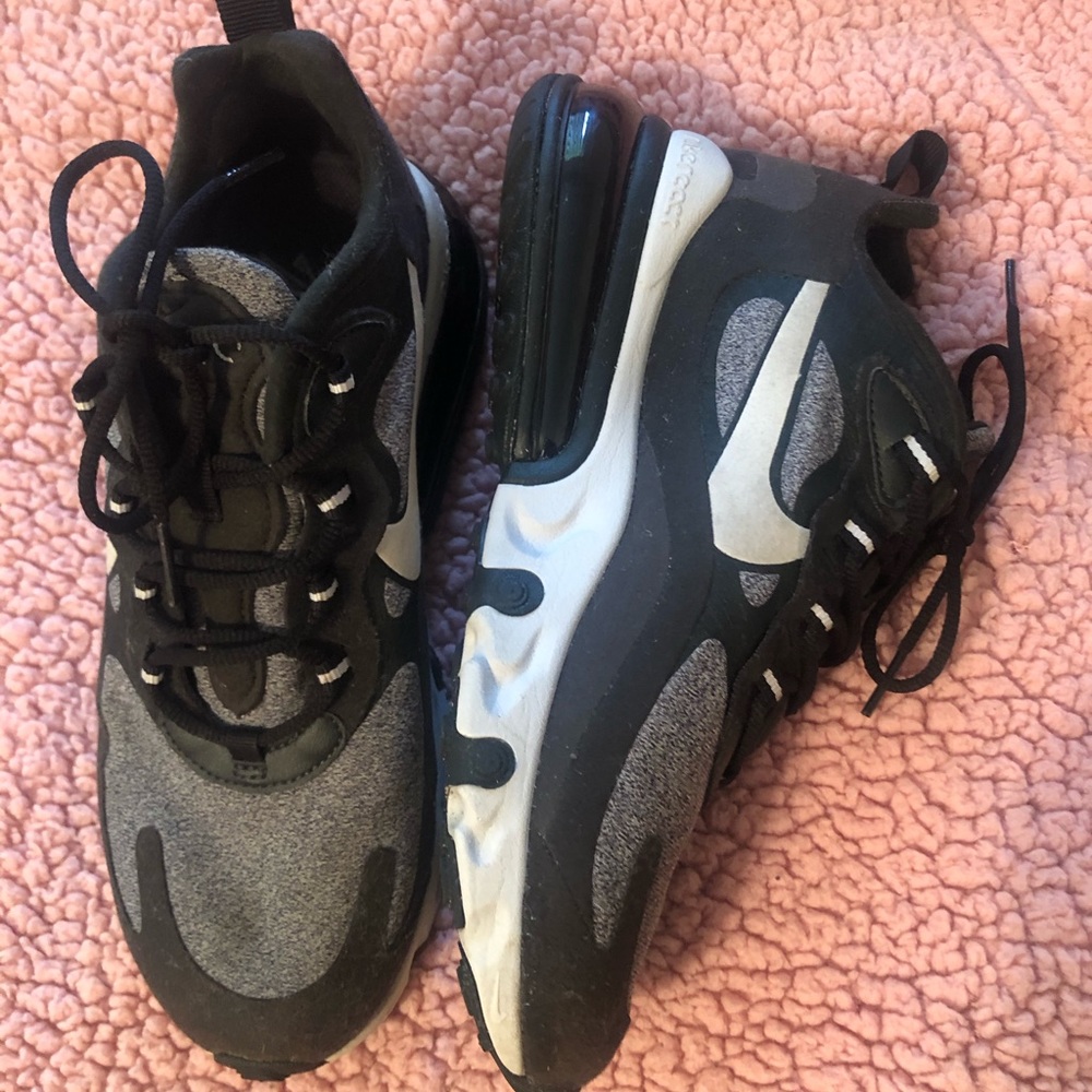 Nike AirMax 270 React